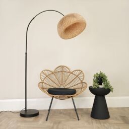 ValueLights Louis Black Arched Curved Floor Lamp with Bamboo Donut Lamp Shade in Natural