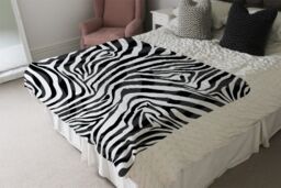 Benjamin Tate Design Zebra Animal Print Blanket in Natural - Size: 120 cm x 150 cm - thumbnail 3