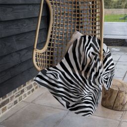 Benjamin Tate Design Zebra Animal Print Blanket in Natural - Size: 120 cm x 150 cm - thumbnail 4