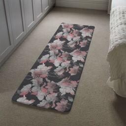 Benjamin Tate Design Imprints Flowers & Leaves Of Wild Rose Runner Rug in Natural - Size: 67 cm x 230 cm - thumbnail 4