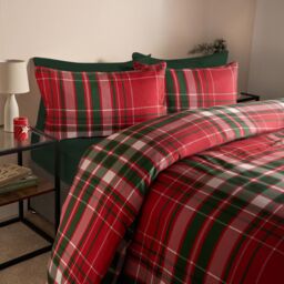 OHS Christmas Check Duvet Cover Bedding Set Pillowcase Reversible Soft Tartan Quilt in Red - Size: Single - thumbnail 3