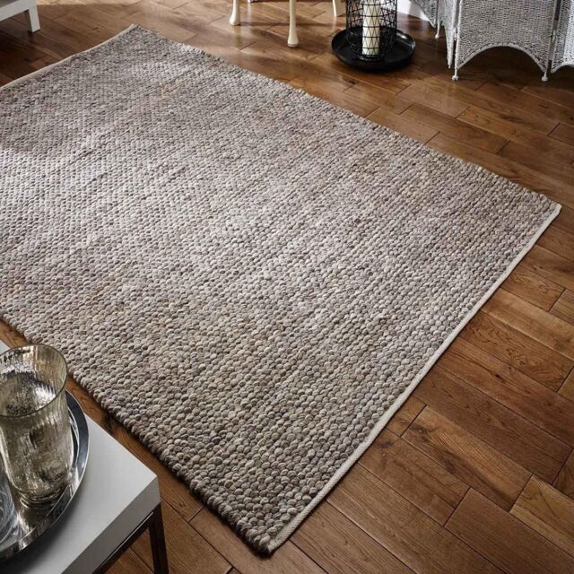 The Rug Shop UK Beige Handmade Wool Plain Luxurious Easy To Clean Area Rug - Size: 200 cm x 290 cm - image 1