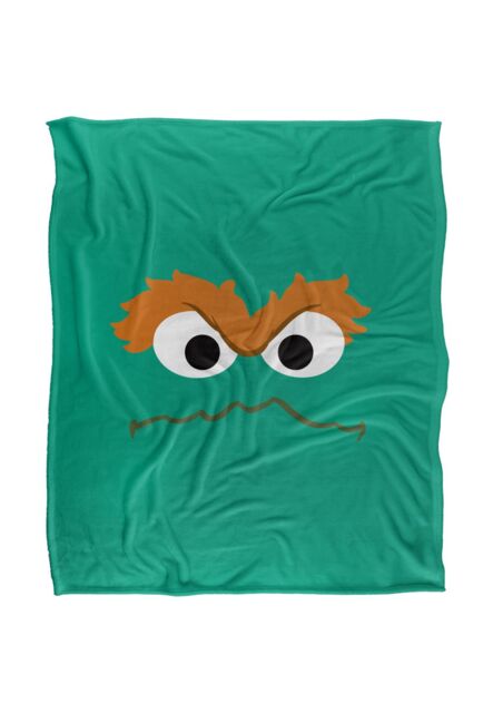 Sesame Street Oscar Face Silky Touch Super Soft Throw Blanket 152 X 127 cm in White - image 1