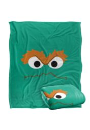 Sesame Street Oscar Face Silky Touch Super Soft Throw Blanket 152 X 127 cm in White - thumbnail 2