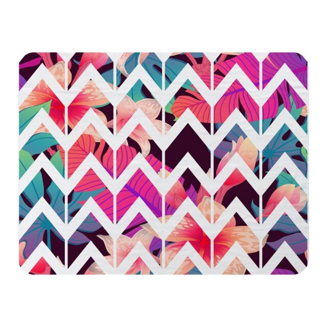 Benjamin Tate Design Tropical Geometric Zig Zags Blanket in Natural - Size: 120 cm x 150 cm - image 1