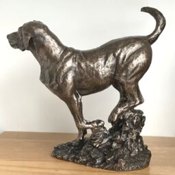 Animal Crackers Large Labrador On Rocks Dog Figurine In Solid Cold Cast Bronze Designed By David Geenty, Quality Dog Lover Home Decoration - thumbnail 3