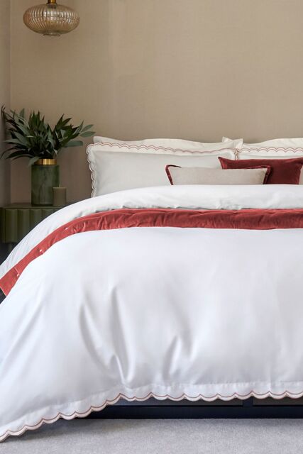 CHRISTY Scallop Edge Cotton Sateen Duvet Sets in Red - Size: Super King - image 1