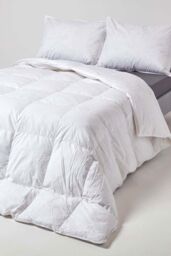Homescapes Goose Feather & Down 13.5 Tog Winter Duvet in White - Size: Super King