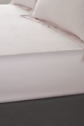 Catherine Lansfield 'Silky Soft Satin' 30cm Depth Sheet in Pink - Size: King Fitted