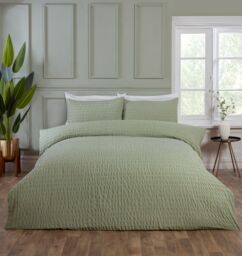 Rapport Home Seersucker Polycotton Luxury Duvet Cover Set with Pillowcase in Green - Size: King