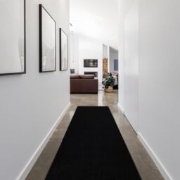 RugsX Karmel Plain Runner in Black - Size: 70 cm x 110 cm - thumbnail 3