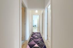 RugsX Anti-Slip Triangles Runner in Purple - Size: 57 cm x 250 cm - thumbnail 3