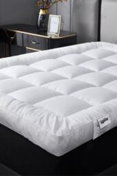 Ezysleep 4 Inch Thick Super Soft Mattress Topper in White - Size: Small Double