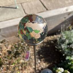 Poppyforge 4 Feet Coloured World 60mm Marble Pin Garden Art (Pack of 3) in Silver - thumbnail 3