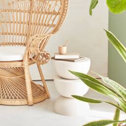 sweeek Side table, end table, bedside table metal Ø32 x H46.5cm in Cream - thumbnail 1
