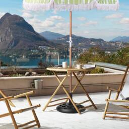 Wyld and Coco 150 cm Tilting Round Garden Parasol Beech Wood Pole Lime Green