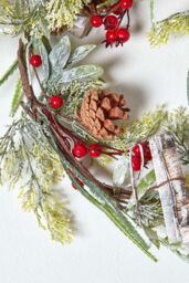 Homescapes Artificial Wreath with Berries & Pinecones, 18 Inches in Green - thumbnail 2