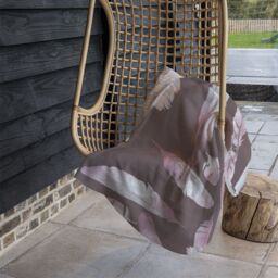 Benjamin Tate Design Imprints Bird Feathers Blanket in Natural - Size: 120 cm x 150 cm - thumbnail 4