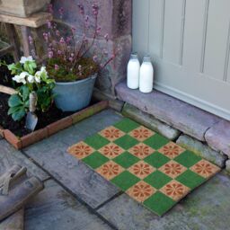 Artsy Mats Green Petal Checkerboard Coir Doormat (60 x 40cm) in Brown - Size: 40 cm x 60 cm - thumbnail 3