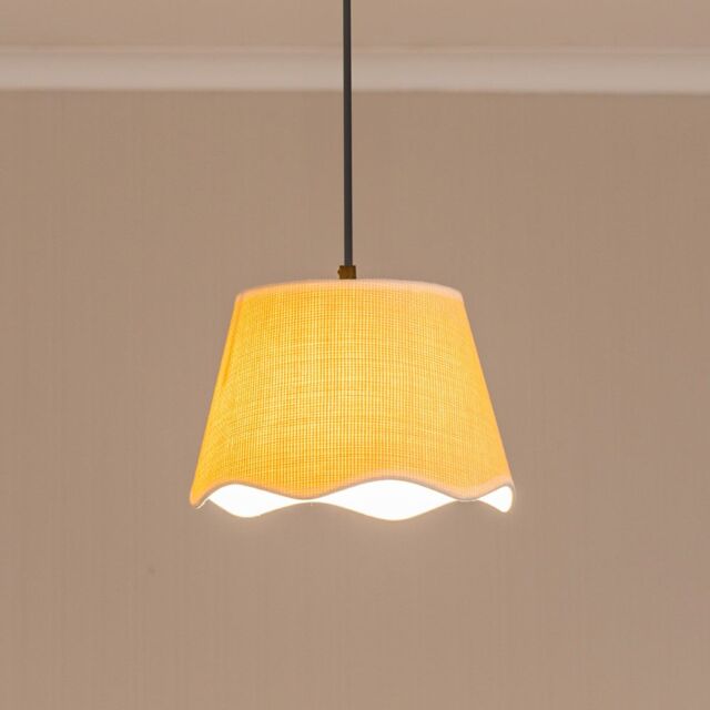 ValueLights Dutton Natural Fabric Scallop Edge Ceiling Floor Table Small Lamp Shade in White - image 1