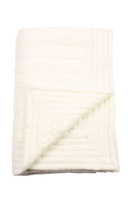 Velosso Cosy Thermal Quilted Throw with Velvet Border - Soft Touch Blanket in Cream - Size: 150 cm × 200 cm