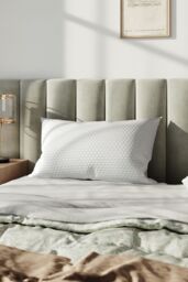 Living and Home Medium Support Shredded Memory Foam Pillow with Removable Washable Bamboo Fiber Honeycomb Pattern Cover, 74cm L x 48cm W - thumbnail 2