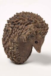 Homescapes Hedgehog Pot Hangers - Pot Decoration in Brown - thumbnail 5