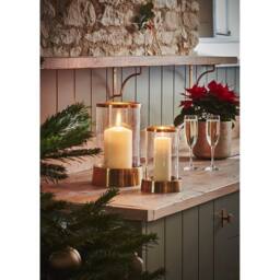 Lemon Pavilion Furniture and Decor Hampton Hurricane Lantern - L24 x W24 x H40 cm - Antique Brass in Clear - thumbnail 2