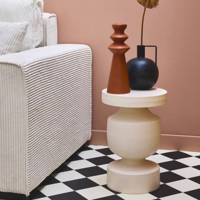 sweeek Metal side table in Cream - image 1