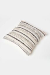 Homescapes Fyn Handwoven Braided Beige & Grey Kilim Cushion - Size: 45 cm x 45 cm - thumbnail 5