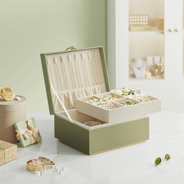 SONGMICS Two Layer Jewellery Box with Handle & Removable Tray in Light Green - image 1