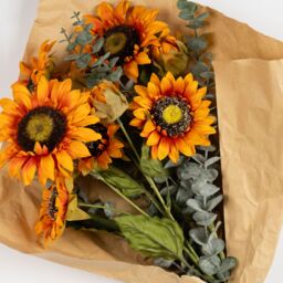 Scottish Everlastings Ltd 70cm Sunflower Bouquet in Yellow - thumbnail 3