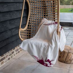 Benjamin Tate Design Geometrics & Flowers Blanket in Natural - Size: 120 cm x 150 cm - thumbnail 4