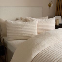OHS Ribbed Duvet Cover Faux Fur Winter Warm Bedding Set in Cream - Size: Super King - thumbnail 3