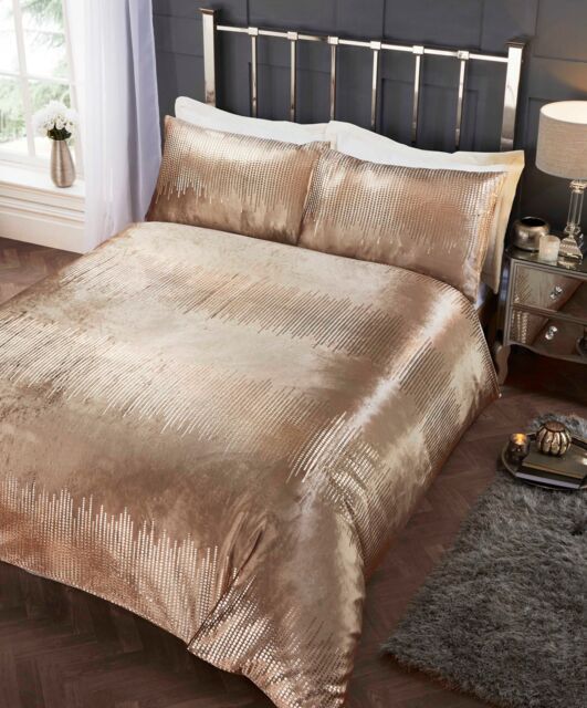 Rapport Home Tiffany Duvet Cover Set with Pillowcase in Gold - Size: King - image 1