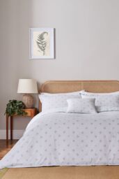 Murmur 'Thalia' Cotton Cushion in Green - Size: 45 cm x 45 cm - thumbnail 3