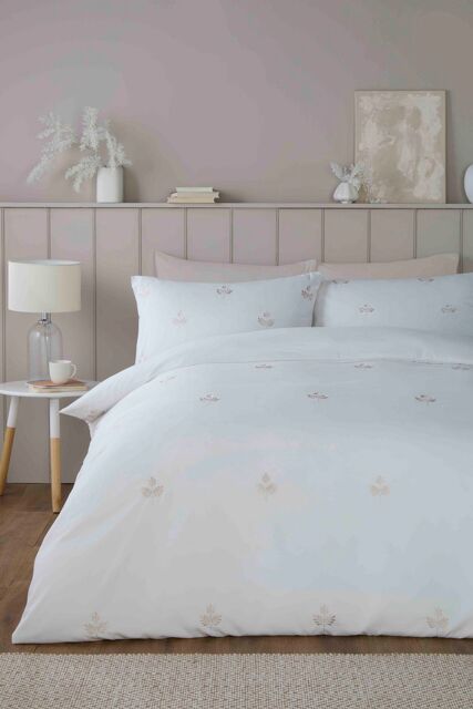 Serene 'Emily Embroidery' Easy Care Embroidered Leaf Duvet Cover Set in Natural - Size: Double - image 1