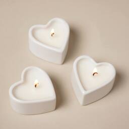 Amore by Juliana Set of 3 Heart Candles - Love Is In The Air in White - thumbnail 7