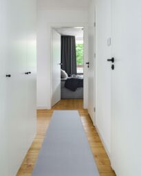 RugsX Anti-Slip Rumba Runner in Grey - Size: 80 cm x 150 cm - thumbnail 3