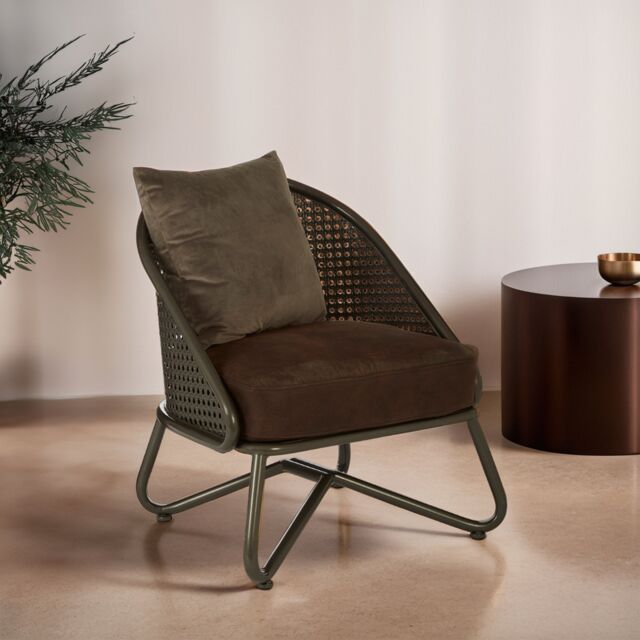 Orsina Durable Foundry Chair With Curved Legs, Industrial Design Comfortable Foundry Chair For Outdoor Sitting in Brown - image 1