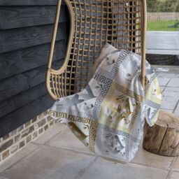 Benjamin Tate Design Egyptian Hieroglyphs In Gold & Silver Blanket in Natural - Size: 120 cm x 150 cm - thumbnail 4