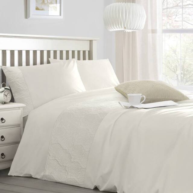 Velosso Elegant Bedding Set Pinsonic Geometric Duvet Cover & Pillowcase Set in Cream - Size: King