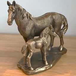 Animal Crackers Horse Mare & Foal Figurine, Leonardo Reflections Range, Gift Boxed in Bronze - thumbnail 3