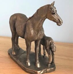 Animal Crackers Horse Mare & Foal Figurine, Leonardo Reflections Range, Gift Boxed in Bronze - thumbnail 5