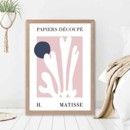 ARTZE Matisse Floral Cutout Pink & Blue Framed Print SIZE: A2 with Oak Frame in Navy - Size: A3 - thumbnail 2