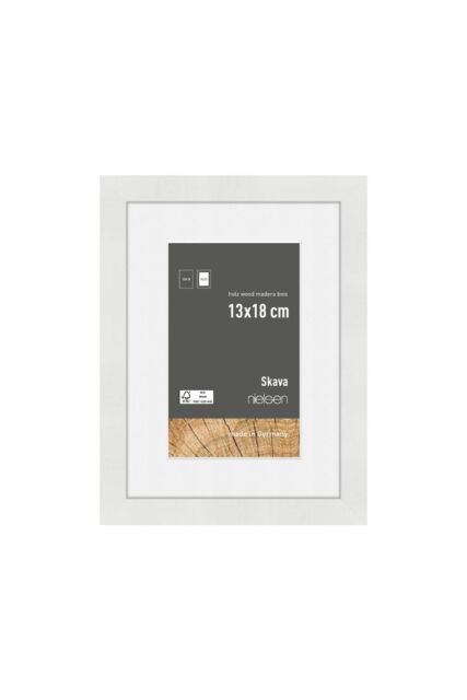 nielsen Skava 13 x 18cm Wooden Picture Frame With 9 x 13cm Mount & Glass Front in White - Size: 13 x 18 cm - image 1