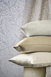 Morris & Co Silk' Standard Pillowcase in Beige - Size: Standard Pillow Case - thumbnail 4