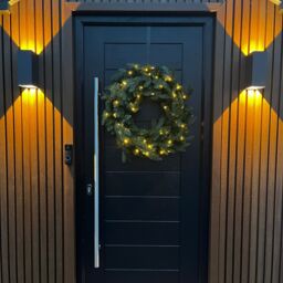 Outdoor Living 60cm Premium Mixed branch prelit Green Wreath - with timer - thumbnail 2