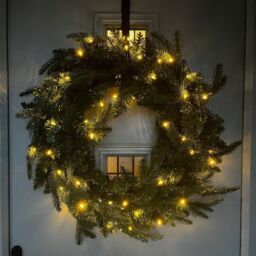 Outdoor Living 60cm Premium Mixed branch prelit Green Wreath - with timer - thumbnail 5