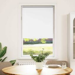 Berkfield Home Roller Blind Blackout White 70x150 cm Fabric Width 65.7 cm Polyester - thumbnail 1